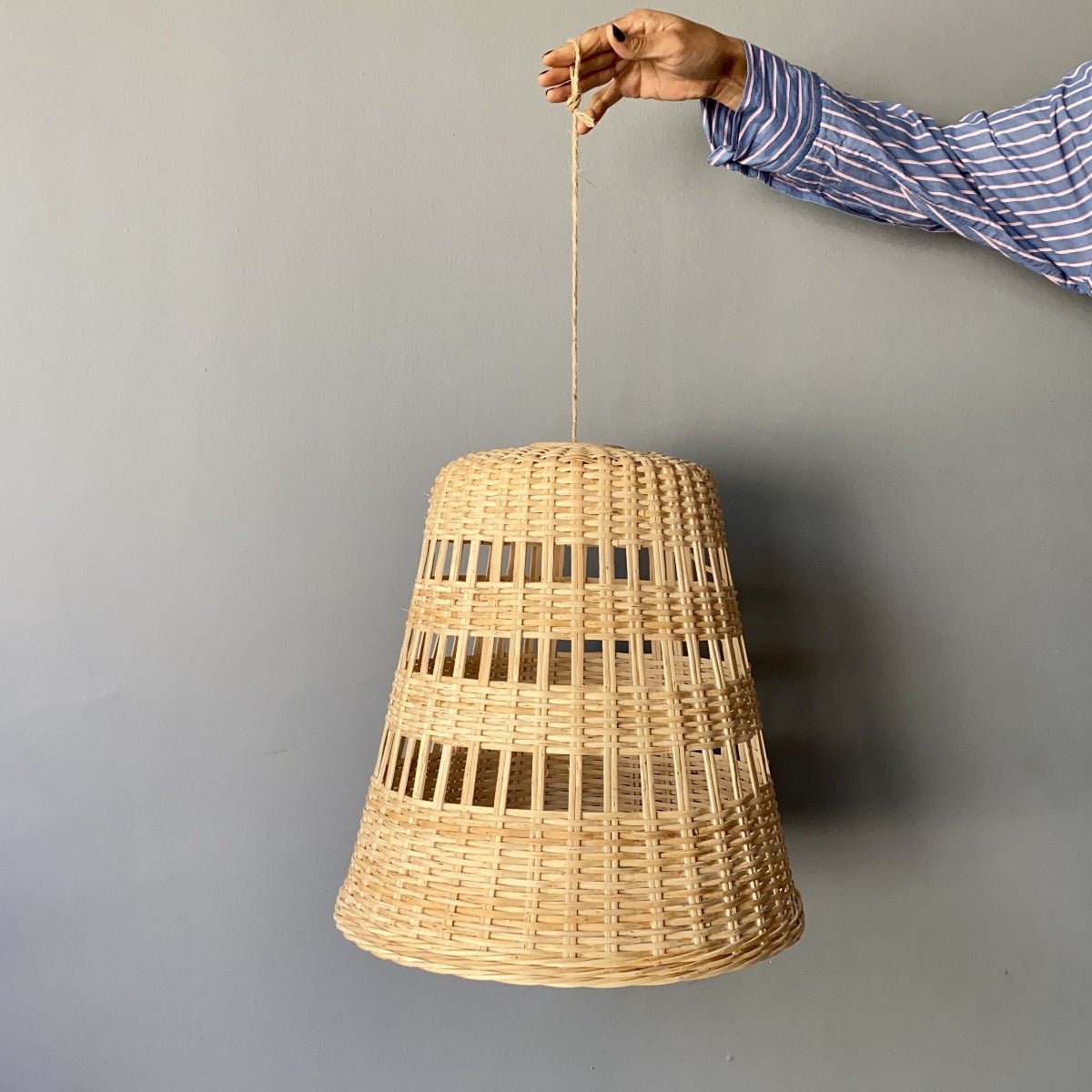 Pantalla tipo canasto 38x36 abierta