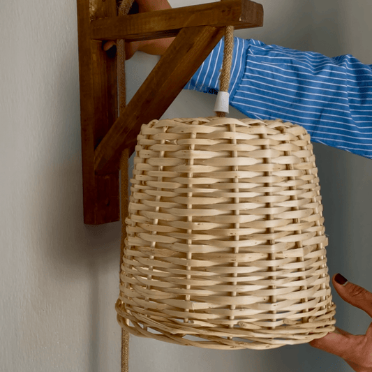 Pantalla con escuadra - micanastodemimbre