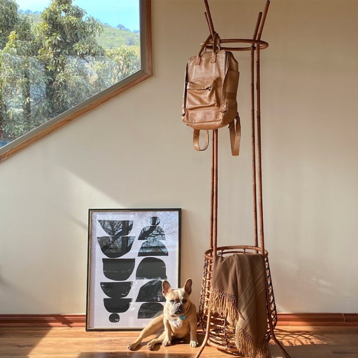 Perchero de pie mimbre cocido